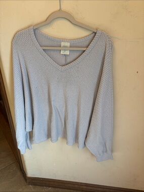 Freeloader waffle
Knit top XL